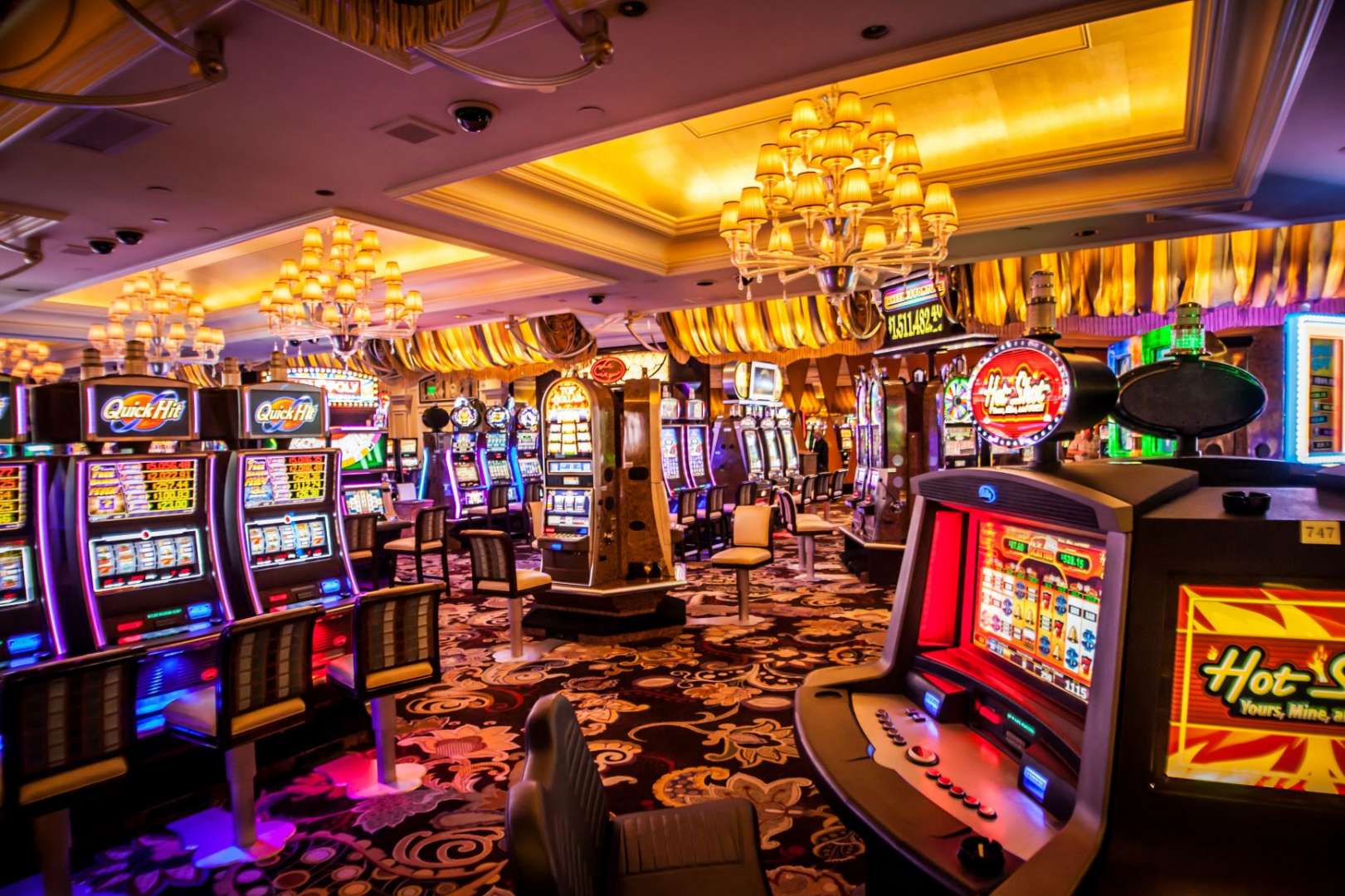 Slot Makinesi Analizi: İstatistik ve Psikoloji